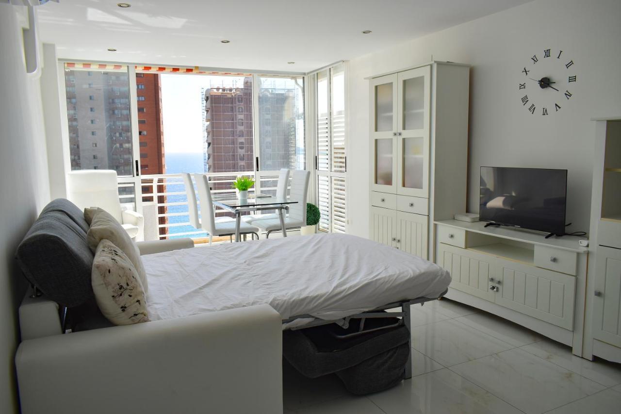 Los Caballos Vip Playa Levante Benidorm Extérieur photo