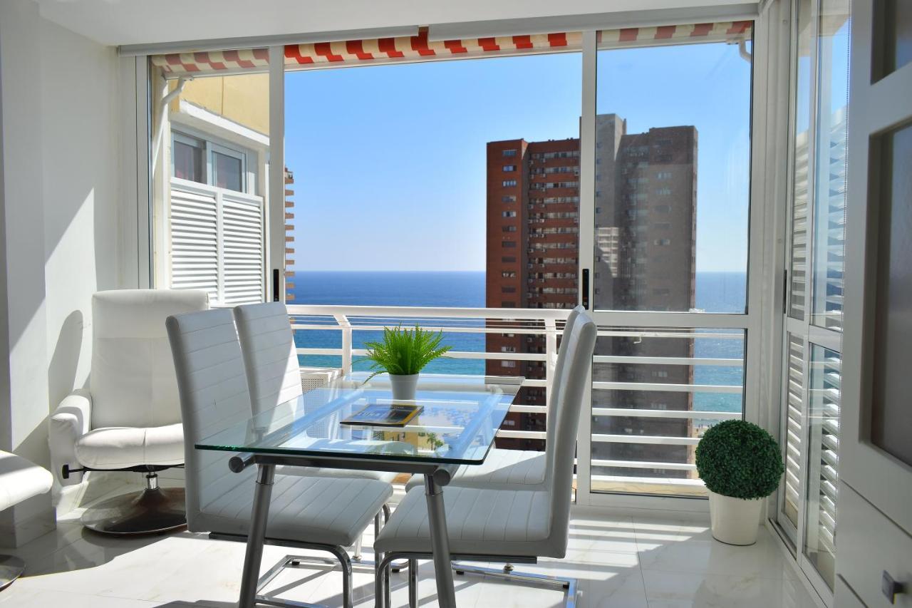Los Caballos Vip Playa Levante Benidorm Extérieur photo