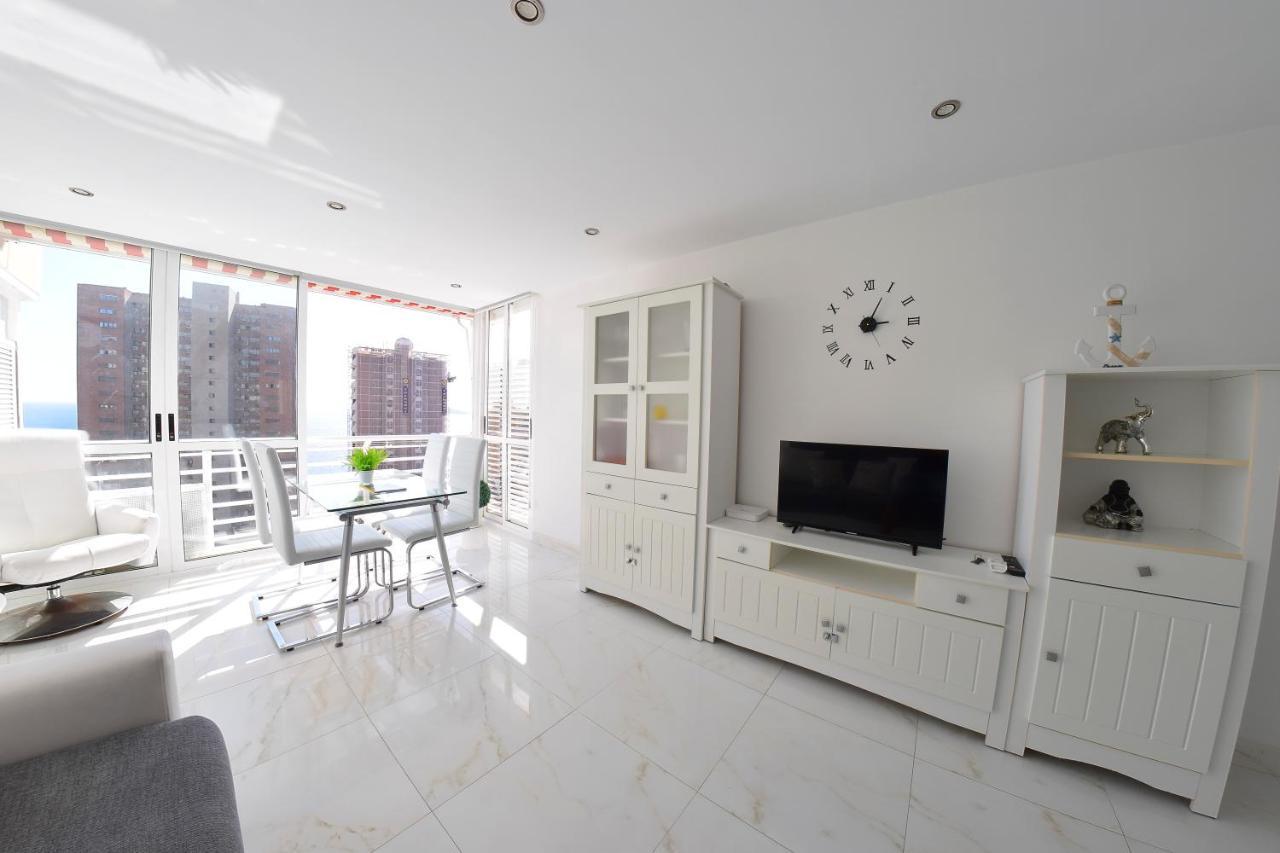Los Caballos Vip Playa Levante Benidorm Extérieur photo