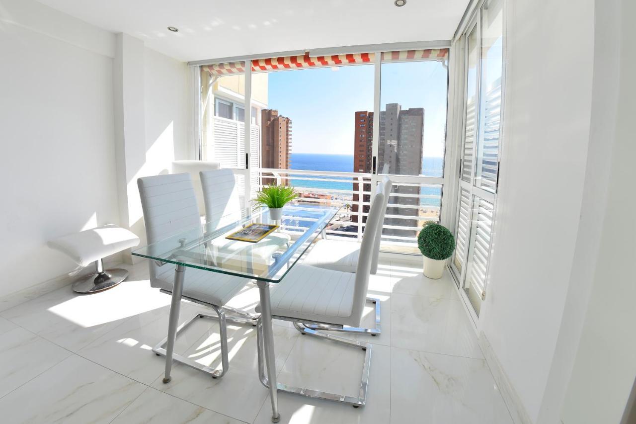 Los Caballos Vip Playa Levante Benidorm Extérieur photo