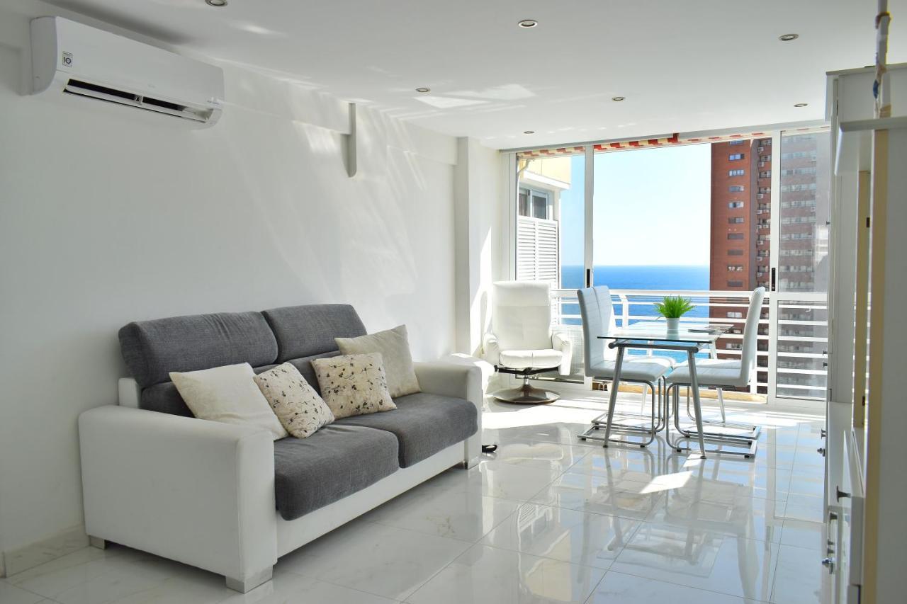 Los Caballos Vip Playa Levante Benidorm Extérieur photo