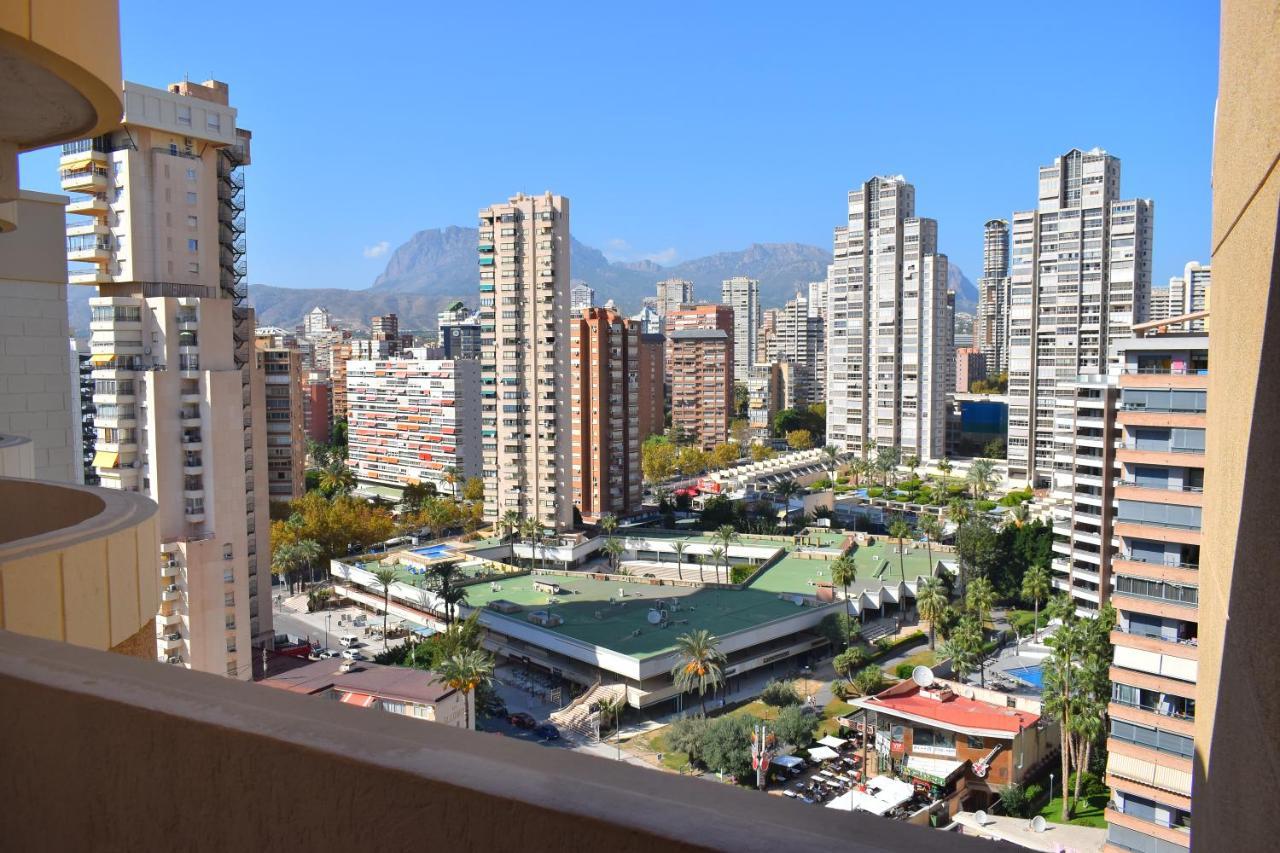 Los Caballos Vip Playa Levante Benidorm Extérieur photo