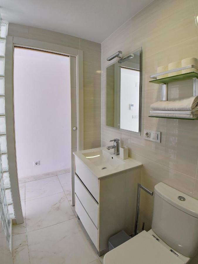 Los Caballos Vip Playa Levante Benidorm Extérieur photo
