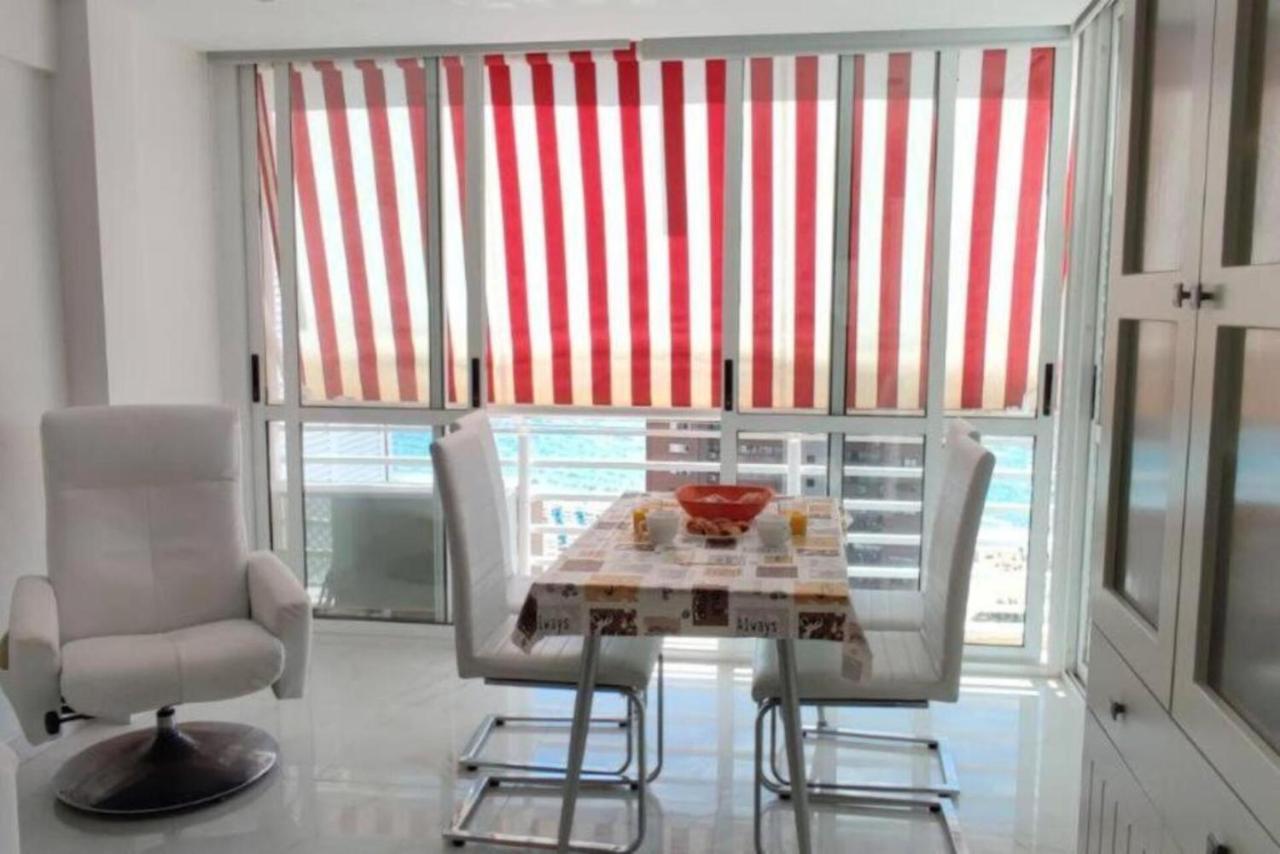 Los Caballos Vip Playa Levante Benidorm Extérieur photo