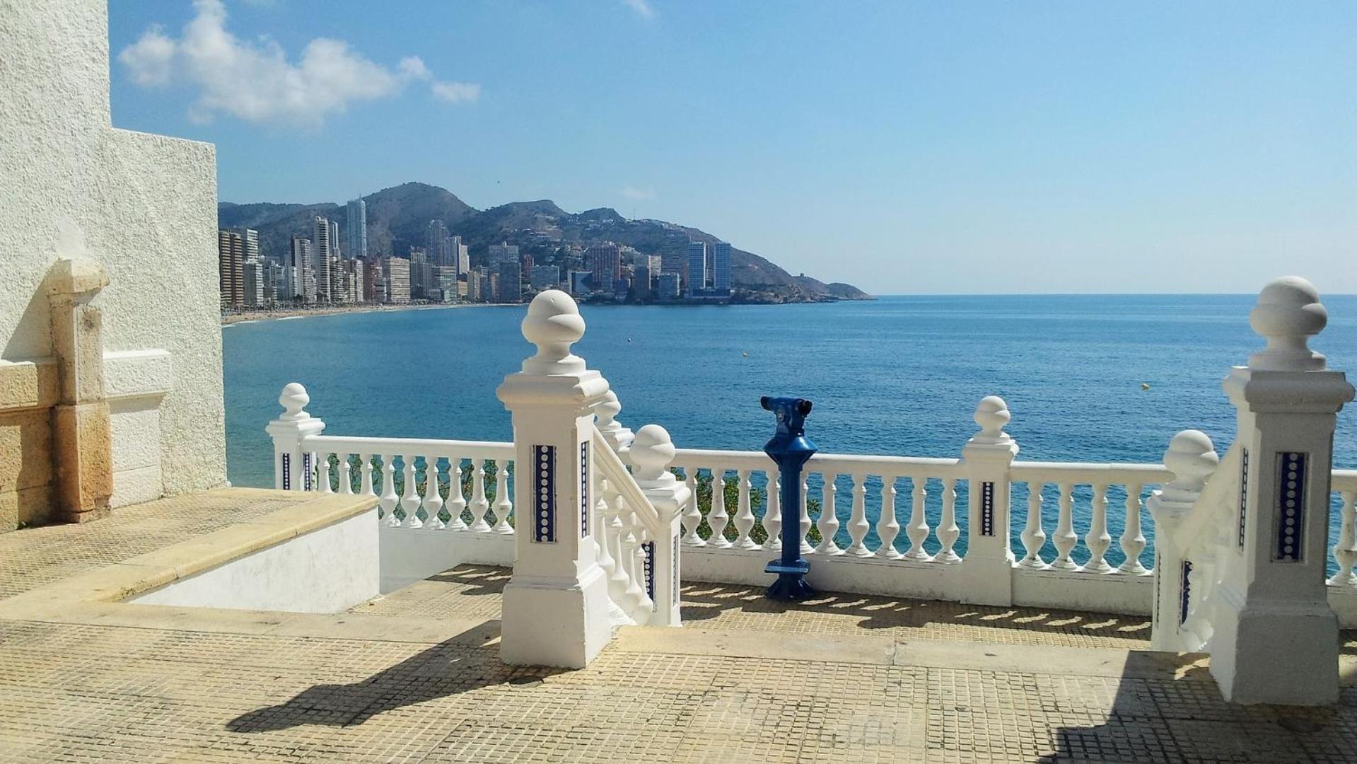 Los Caballos Vip Playa Levante Benidorm Extérieur photo